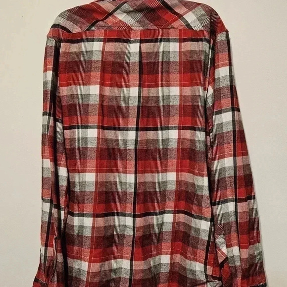 O'Neill Flannel Button Down Size Large EUC - Picture 8 of 10